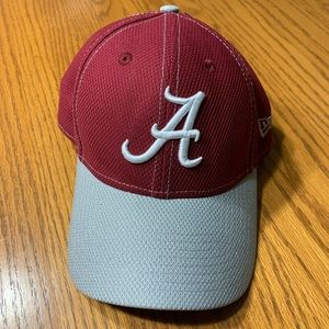 Alabama Crimson Tide ball cap by New Era.
